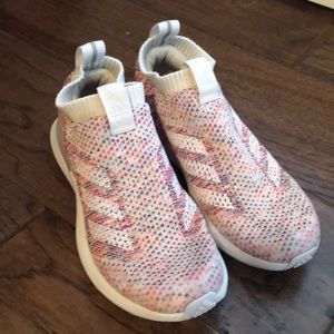 Pull-on colorful Adidas girls 4.5